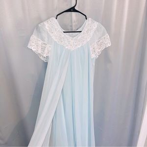 •HP• Vintage 1960’s Shadowline Peignoir Baby Blue Nightgown Set